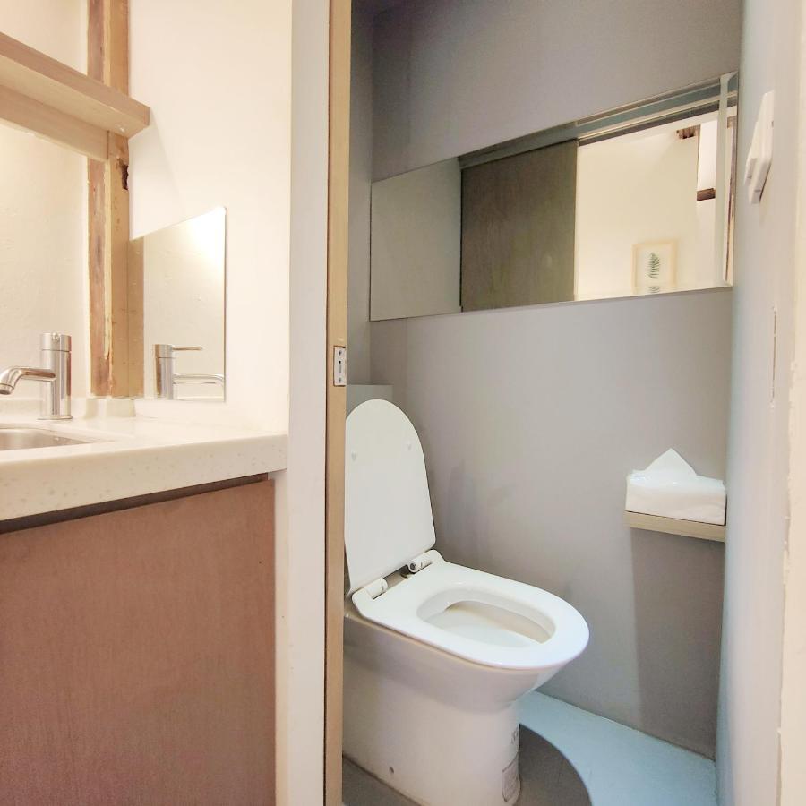 טאינאן Jerry'S Mazehut Hostel מראה חיצוני תמונה