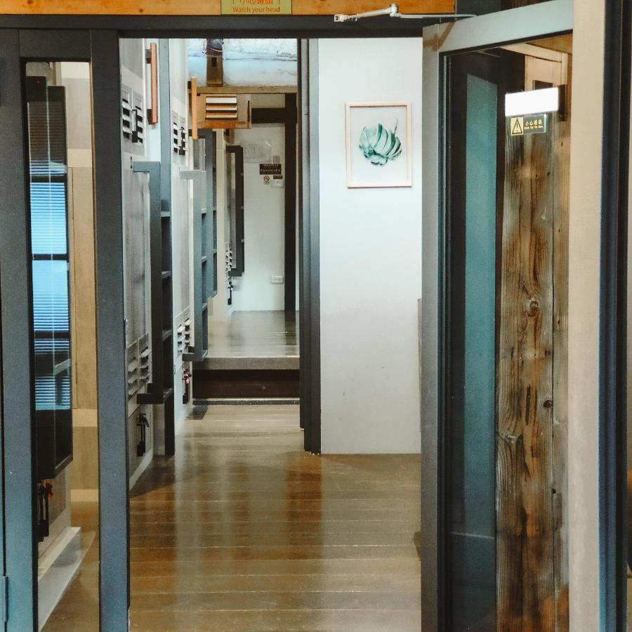 טאינאן Jerry'S Mazehut Hostel מראה חיצוני תמונה