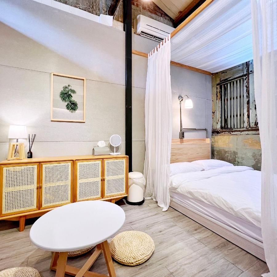 טאינאן Jerry'S Mazehut Hostel מראה חיצוני תמונה